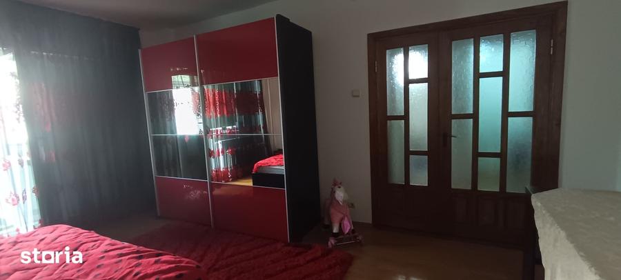 Garsonieră decomandată în Calea București