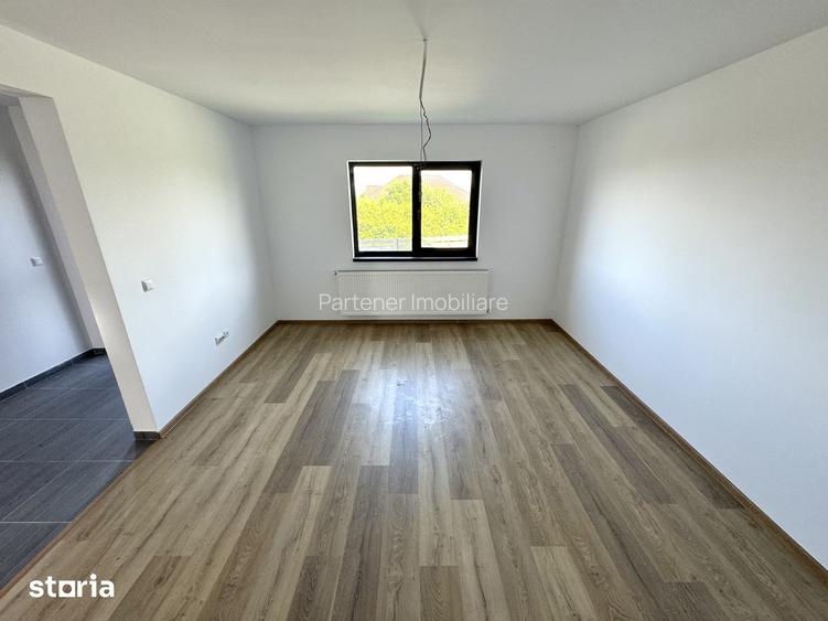 Placa! ASFALT! 400 mp teren! Casa 3 camere, Horpaz