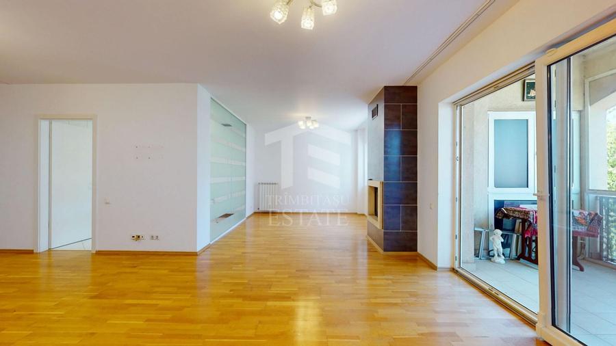 Apartament cu 3 camere decomandat în Pipera