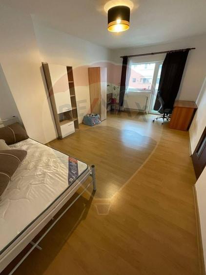Apartament cu 2 camere decomandat, mobilat în Calea Turzii