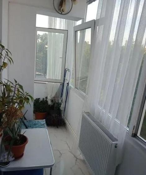 Apartament cu 2 camere decomandat, mobilat în CET