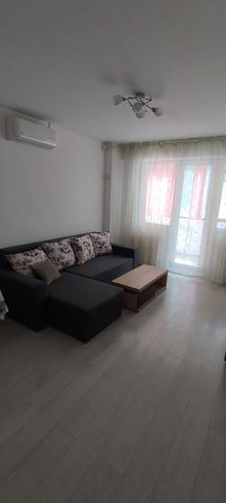 Apartament cu 3 camere semidecomandat în Chiajna