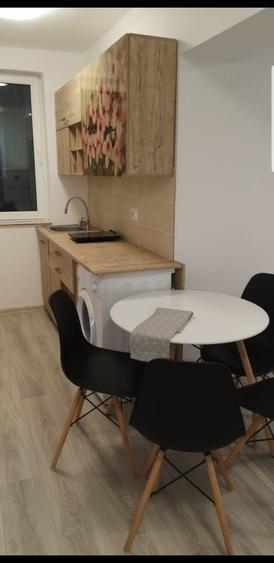 Apartament cu 2 camere nedecomandat în Central