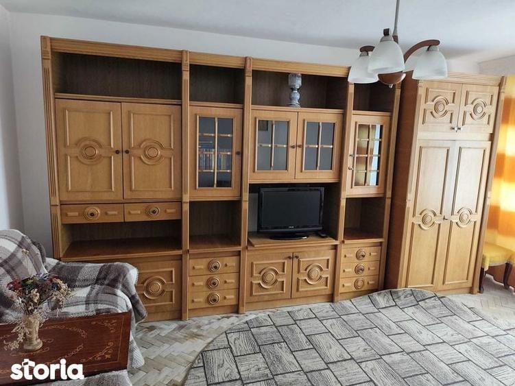 Apartament cu 2 camere decomandat în Cornișa