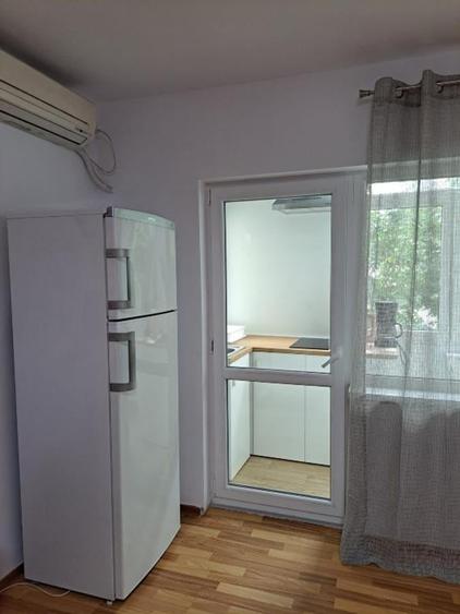 Apartament cu 2 camere decomandat în Drumul Taberei
