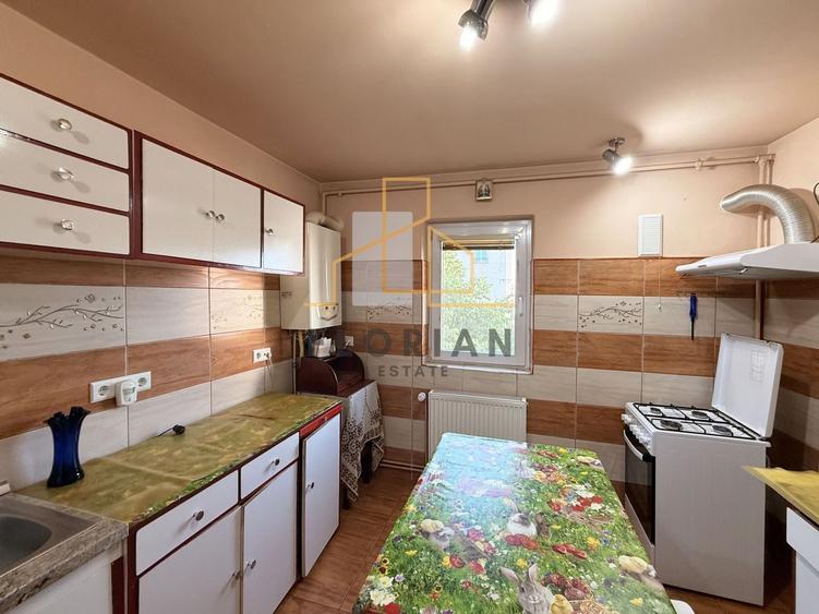 Apartament cu 2 camere semidecomandat, mobilat în Simion Bărnuțiu