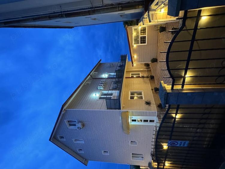 Casă cu 6 camere cu Teren 350 Mp în Central