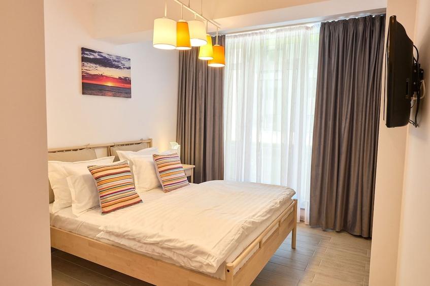 Apartament cu 3 camere decomandat în Mamaia-Sat