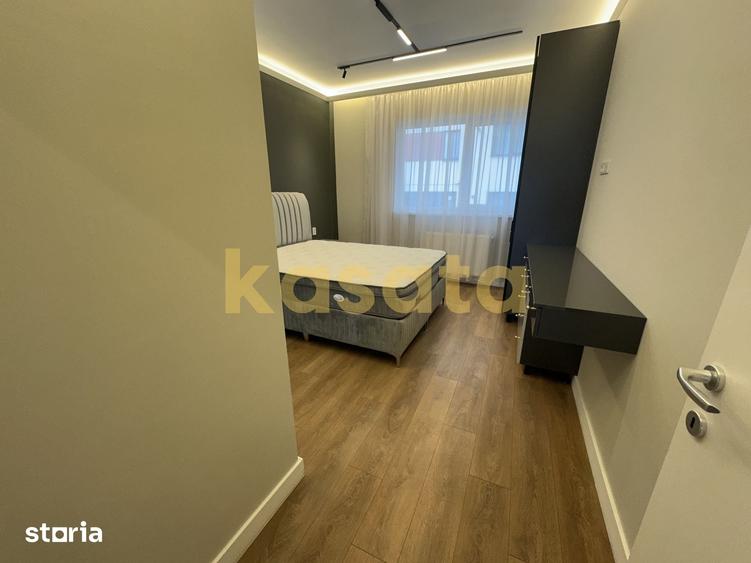 Apartament cu 3 camere în Păcii