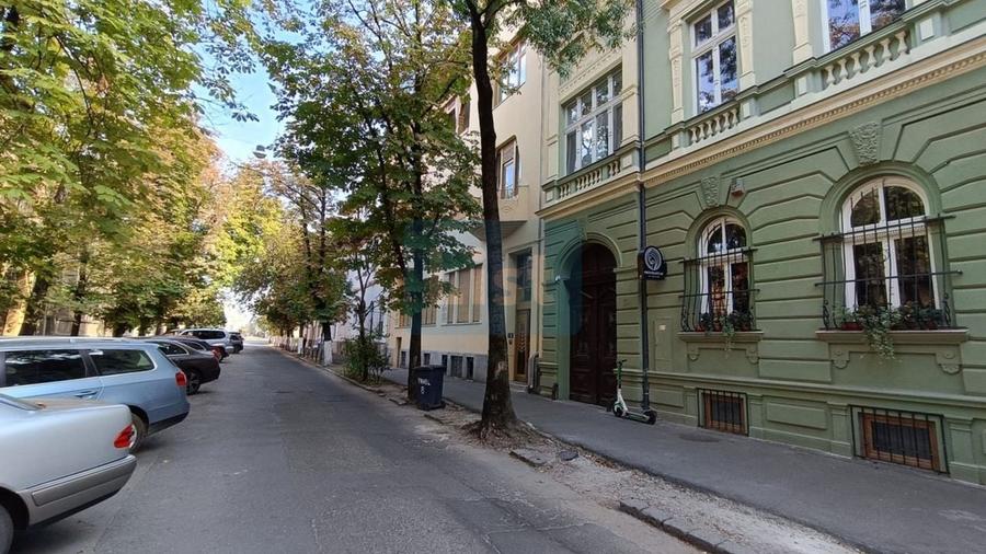 Spațiu comercial, de 107.30000305176 mp, în Centru Civic