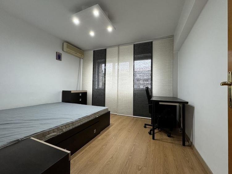 Apartament cu 4 camere decomandat în Militari