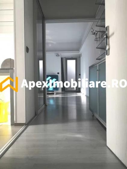 Apartament cu 3 camere decomandat în Gara de Nord