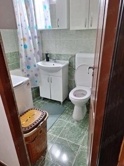 Garsonieră decomandată în Lipovei