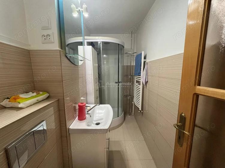 Apartament cu 2 camere decomandat, mobilat în Sud