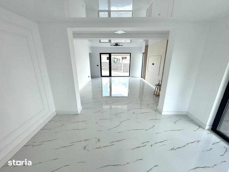 Casă cu 4 camere cu Teren 270 Mp în Rediu