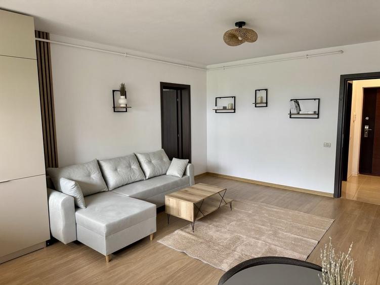 Apartament cu 2 camere decomandat în Sânpetru