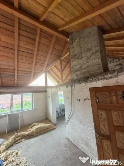 Casă cu 4 camere cu Teren 250 Mp în Podari
