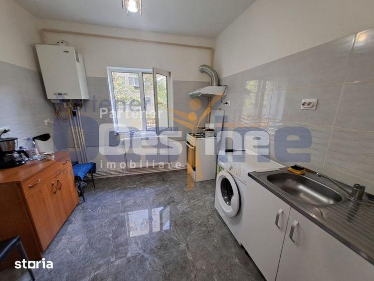 Apartament 3 camere Decomandat, 72 mp, Zona MIRCEA CEL BATRAN - 1