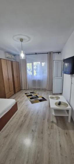 Garsonieră decomandată în Drumul Taberei