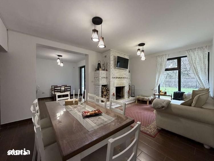 Casă cu 4 camere cu Teren 1625 Mp în Păuliș