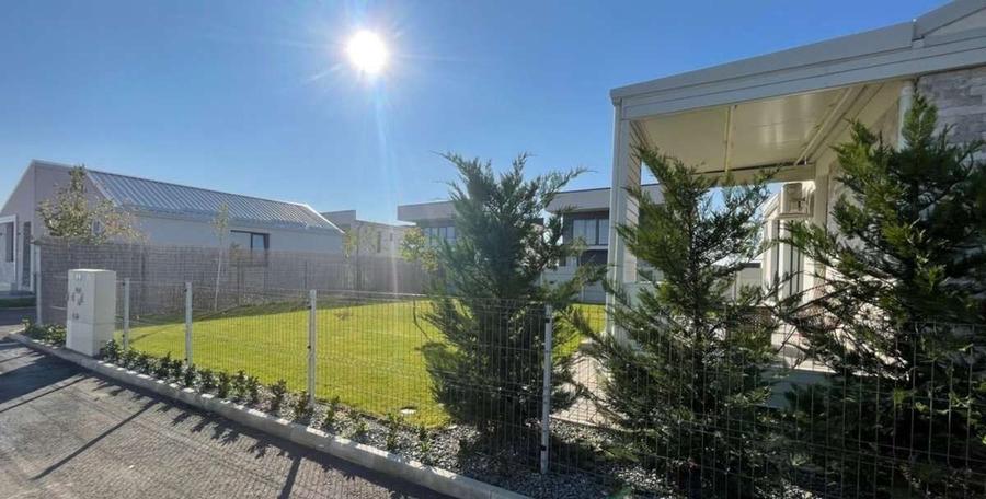 Casă individuală cu 4 camere cu Canalizare în Corbeanca