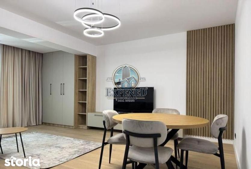Apartament cu 2 camere decomandat în Centrul Civic