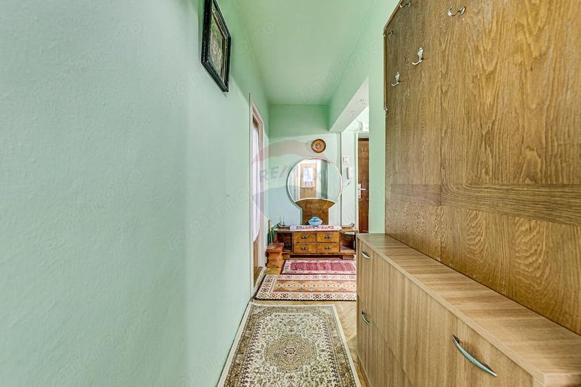 Apartament cu 2 camere semidecomandat în Malul Mureșului