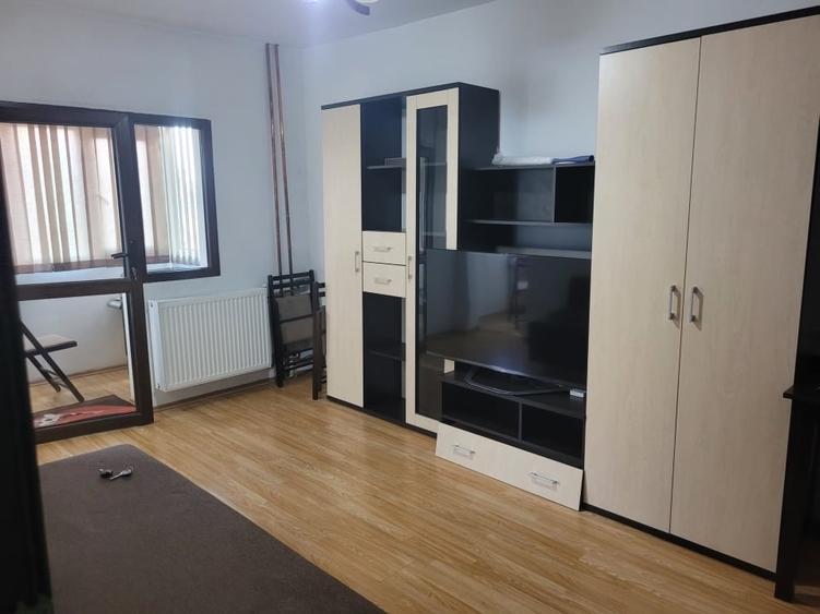 Garsonieră semidecomandată, mobilată în Telegrafului