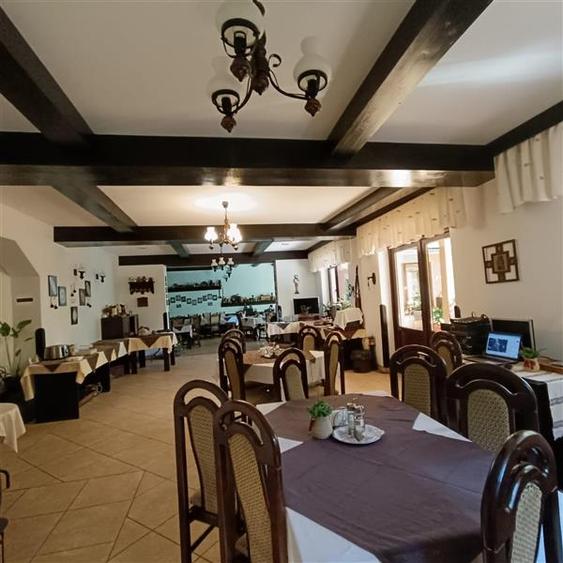 Hotel/Pensiune, de 1,172 mp, în Vama