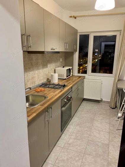 Apartament cu 2 camere decomandat în Florilor