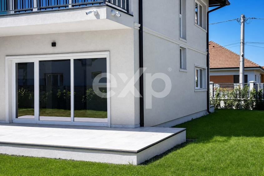 Casă individuală cu 5 camere cu Canalizare în Săcălaz