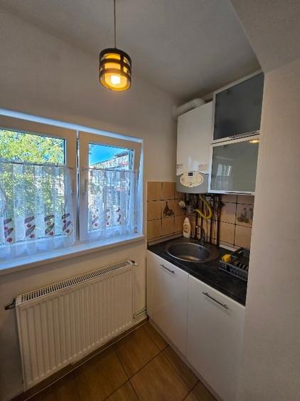 Apartament cu 2 camere decomandat în Lipovei