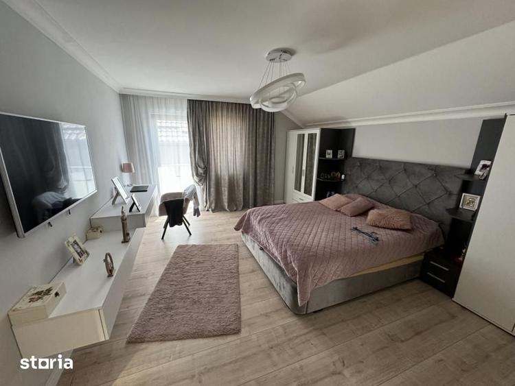 Casă cu 4 camere cu Teren 400 Mp în Podari