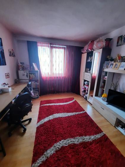 Apartament cu 2 camere decomandat în Dărmănești