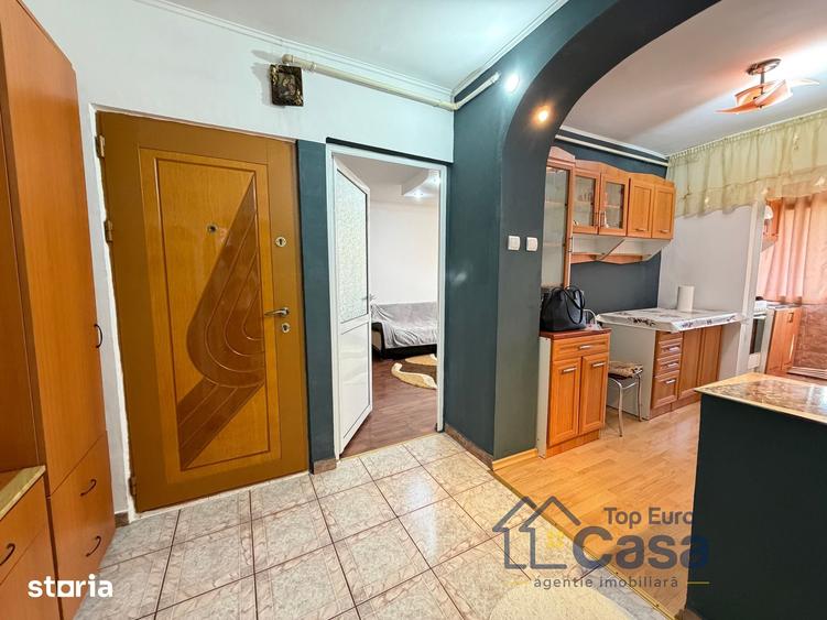 Apartament cu 2 camere decomandat în Central