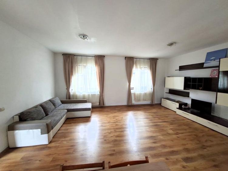 Duplex cu 4 camere cu Teren 198 Mp în Domnești