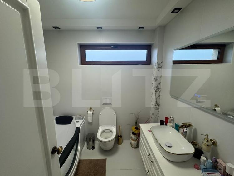 Apartament cu 4 camere decomandat, mobilat în Careiului