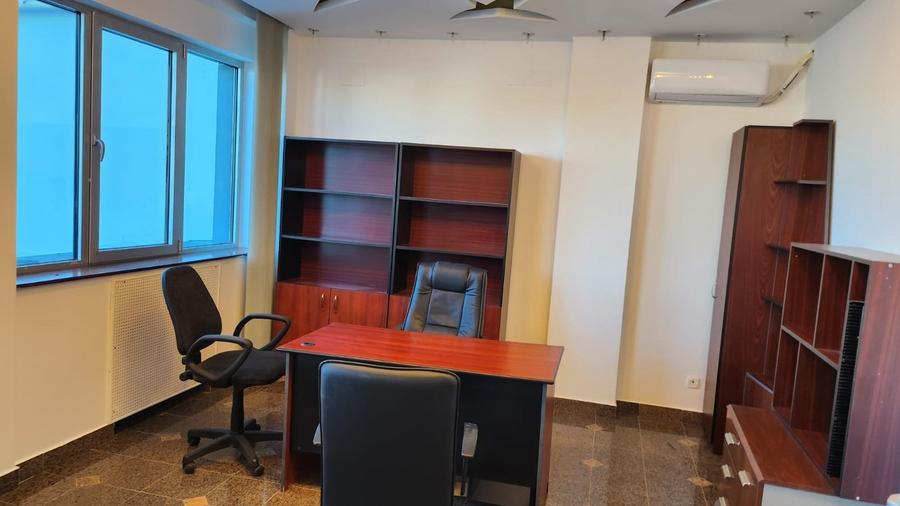 Spațiu premium birouri sau clinică, 2 corpuri, 12 parcări, lift, terasă - 7300 E - 22