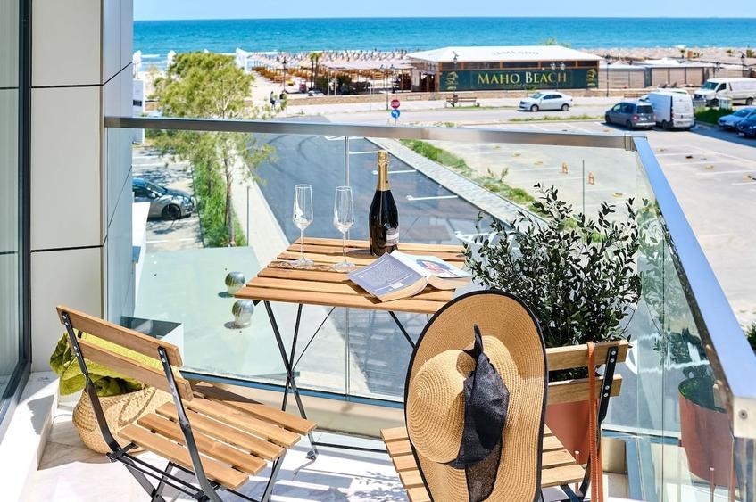 Apartament cu 3 camere decomandat în Mamaia-Sat