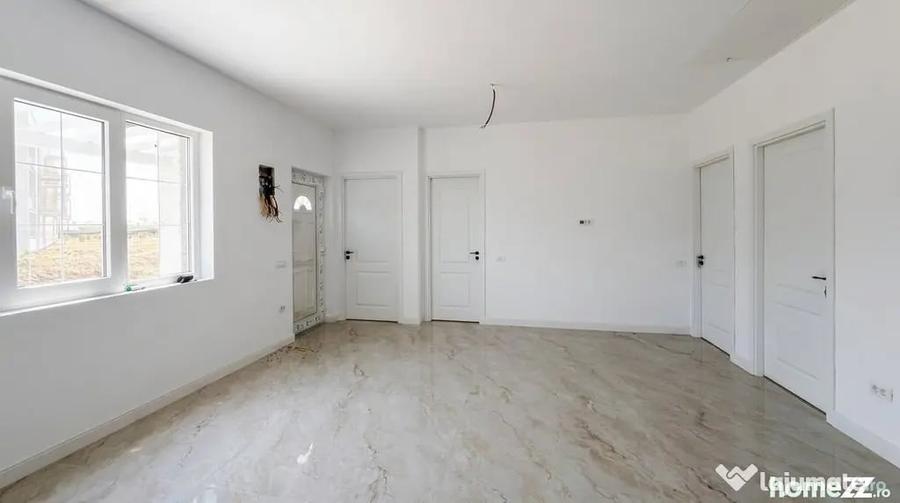 Casă cu 3 camere cu Teren 260 Mp în Central