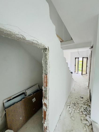 Duplex cu 4 camere cu Teren 250 Mp în Sânandrei