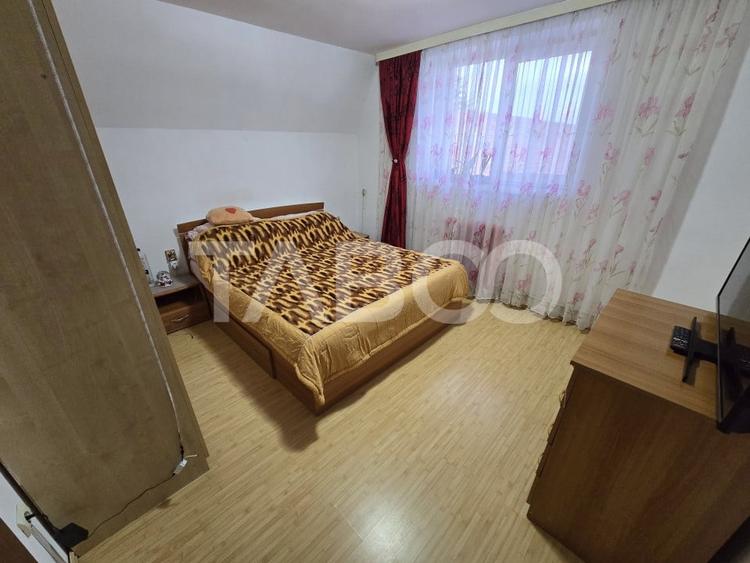 Apartament cu 2 camere decomandat, mobilat în Central