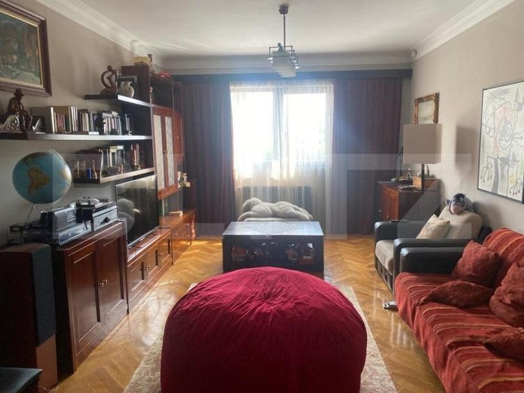 Casă individuală cu 5 camere cu Teren 555 Mp în Unirii