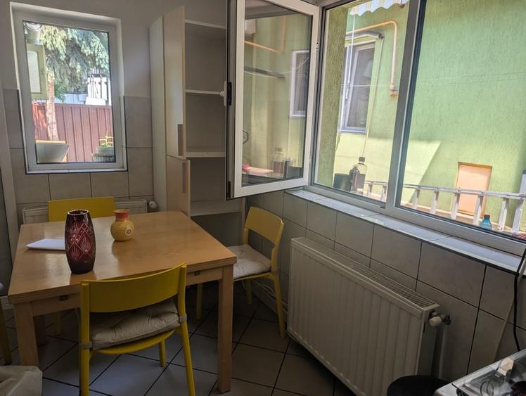 Casă cu 4 camere cu Canalizare în Herăstrău