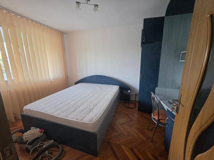 Apartament cu 2 camere semidecomandat în Dristor