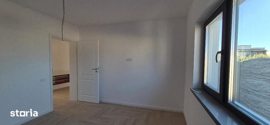 Casă cu 4 camere cu Teren 400 Mp în Clinceni