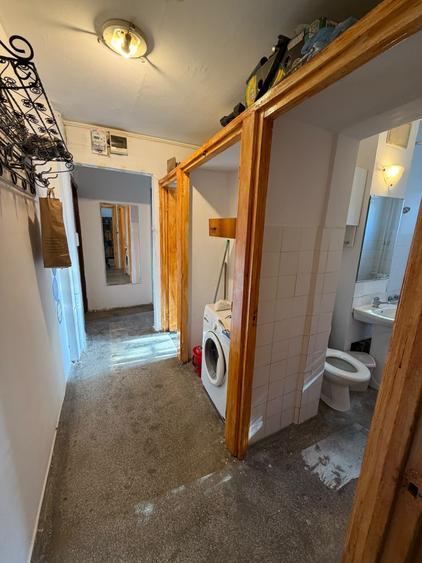 Apartament cu 3 camere nedecomandat în Dacia