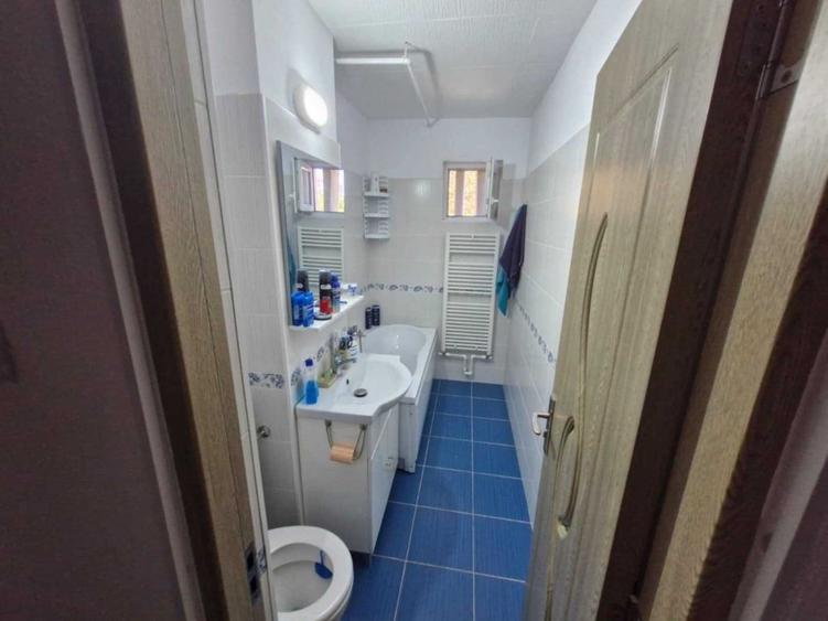 Apartament cu 2 camere semidecomandat în Tureni