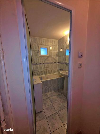 Apartament cu 3 camere semidecomandat, mobilat în Pantelimon