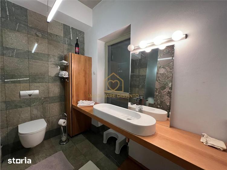 Casă cu 4 camere cu Teren 2530 Mp în Central
